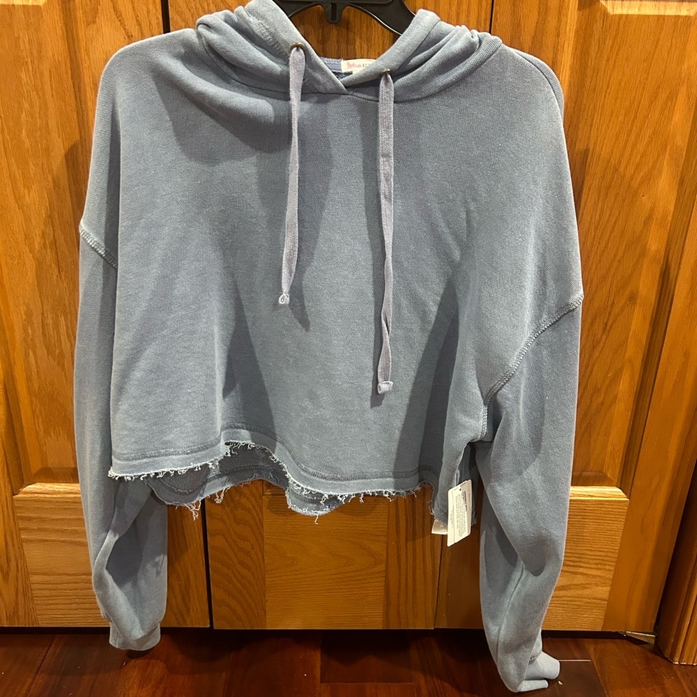 Blue cropped hoodie from flirtitude